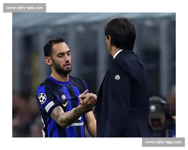 国米标价 3500 万欧难寻买家，恰尔汗奥卢或降薪加盟加拉塔萨雷