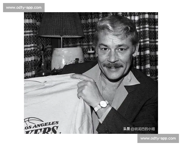 抵押 11 栋公寓换湖人,46 年套现百亿:巴斯家族的资本魔术 抵押 11 栋公寓换湖人,46 年套现百亿:巴斯家族的资本魔术