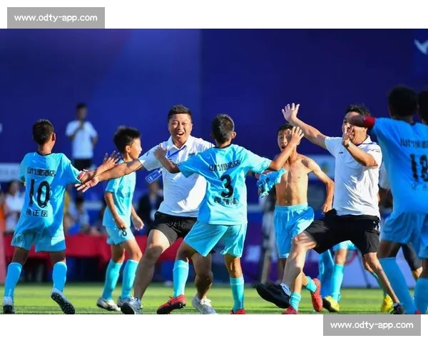 米娜瓦尔寄语喀什杯青少年足球赛：以绿茵为桥，共筑团结梦想