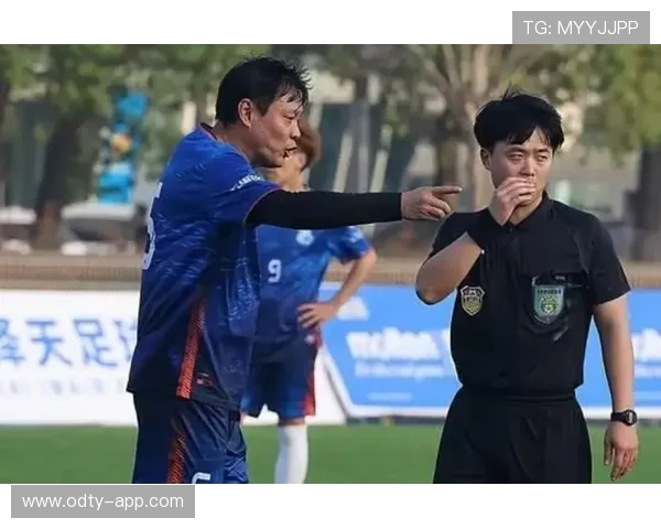 铁西夜燃冲超梦!杨旭陈星领唱,辽宁铁人 3-0 登顶中甲